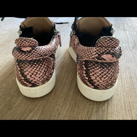Giuseppe Zanotti Python Print Double Zip Sneakers in Rose Size 7 - Picture 4 of 5